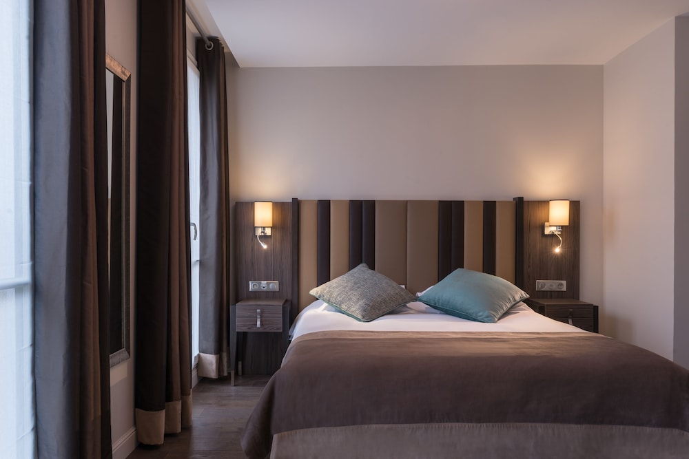 Hotel La Regence Etoile 17/50