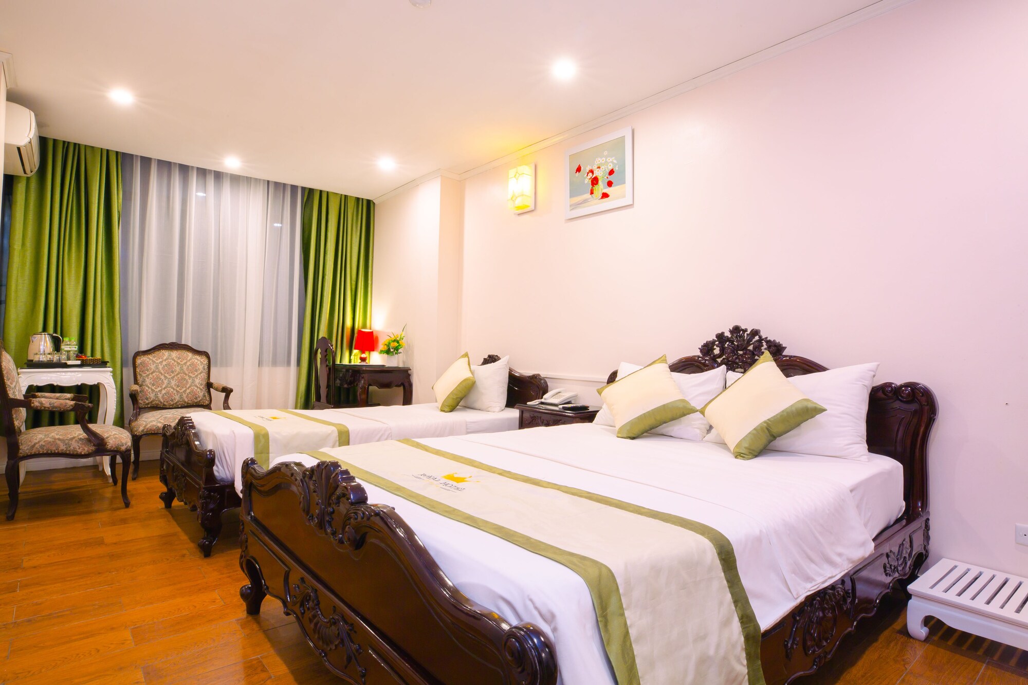 غرفة عائلية بسرير كينج، Royal 3/4