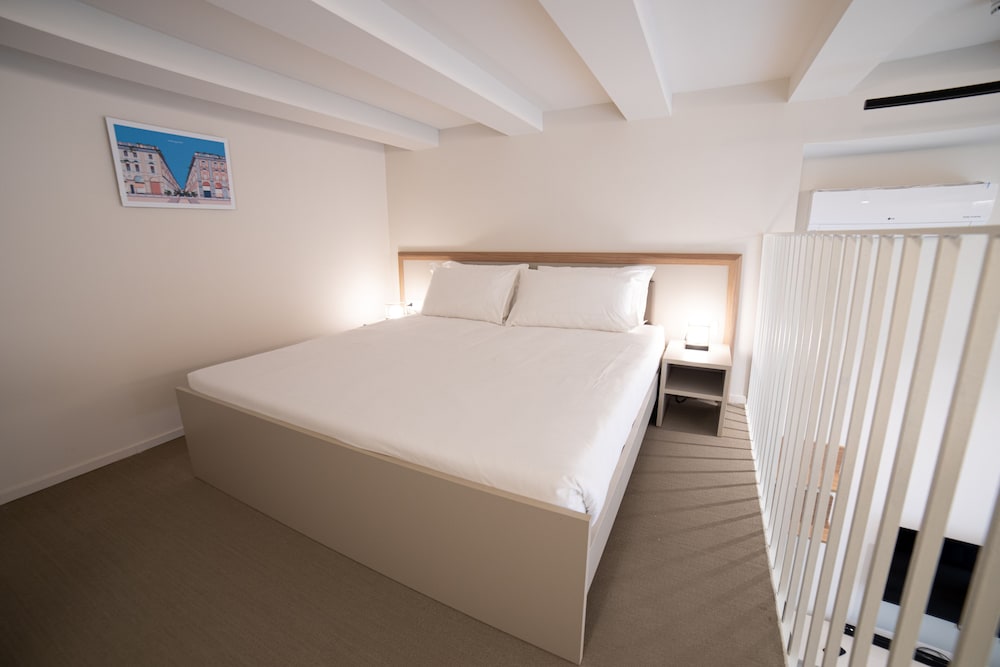Duplex, Terrace