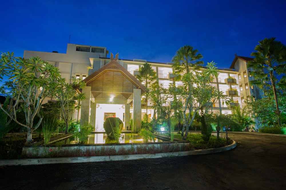 Bintang Flores Hotel 6/65