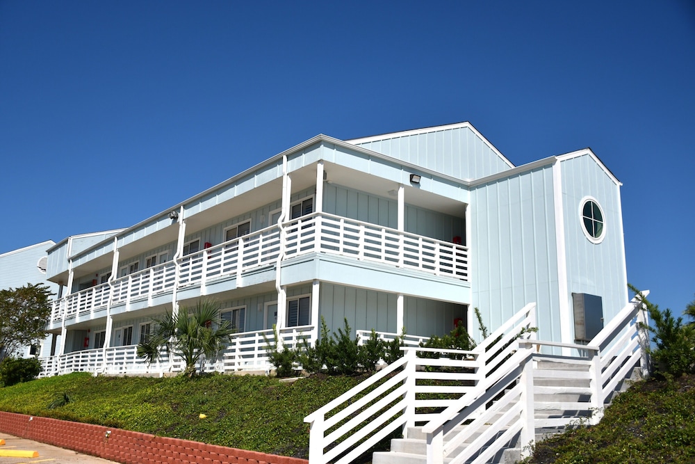 Inn at The Waterpark 8/64