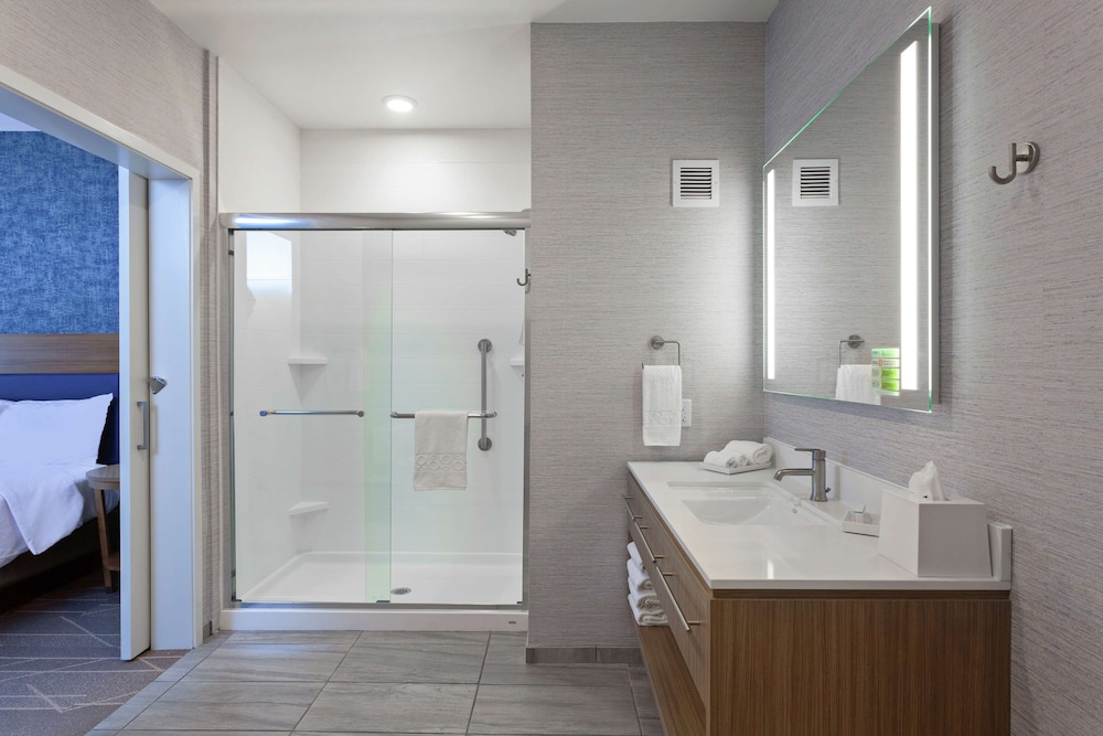 Home2 Suites by Hilton Temecula, CA 17/50