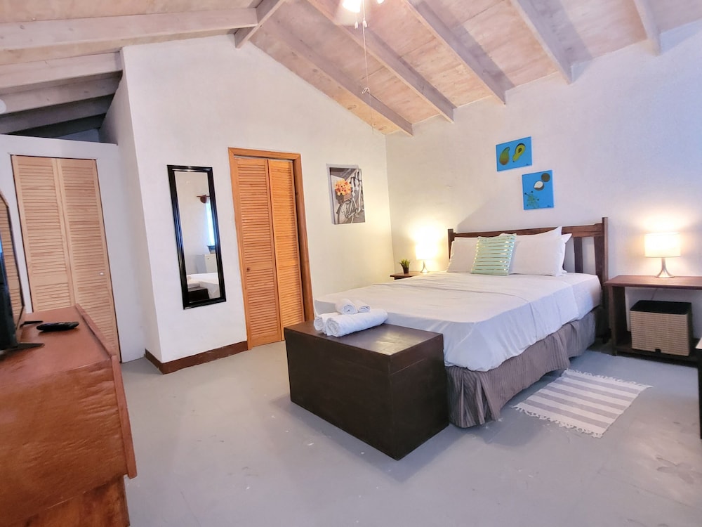 Ellen Bay Inn 14/50