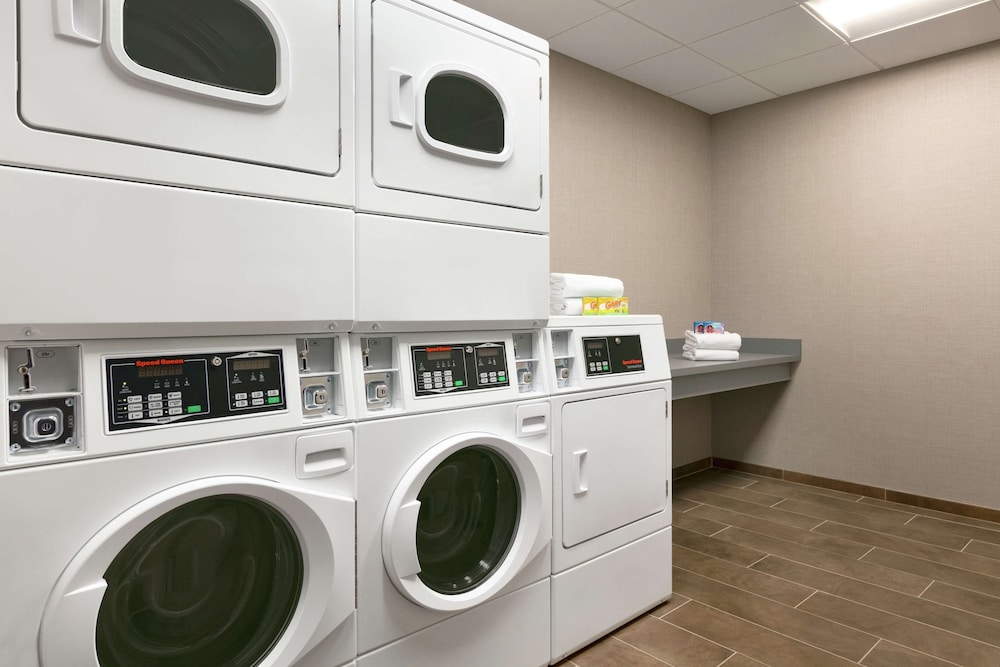 Hampton Inn Suites Johns Creek 19/47