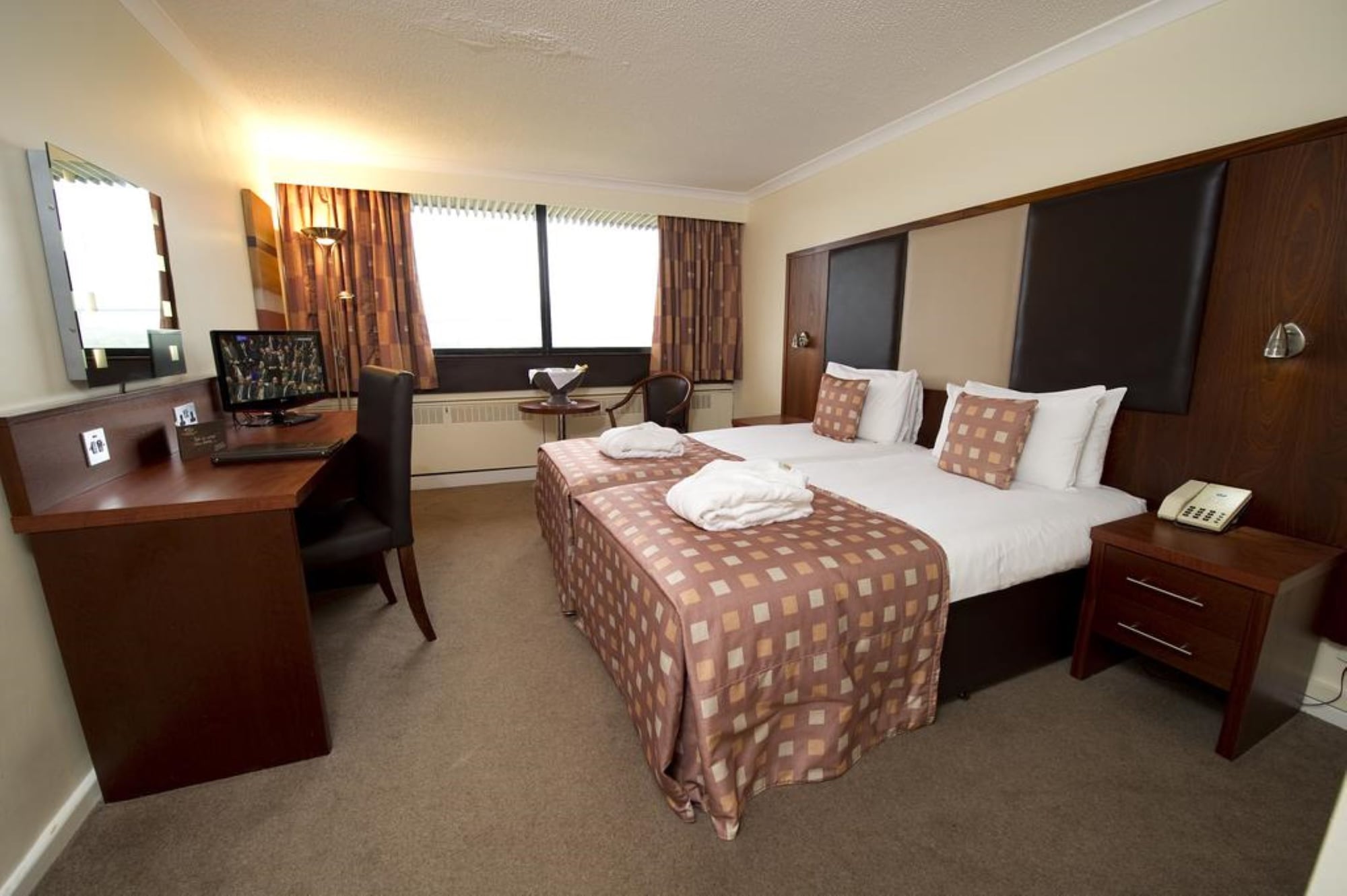 STANDARD, TWIN BEDS