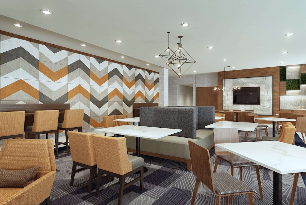 La Quinta Inn & Suites by Wyndham Bardstown 13/19