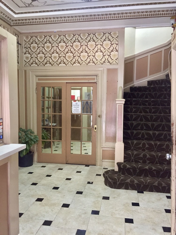 Admiral Hotel 7/56