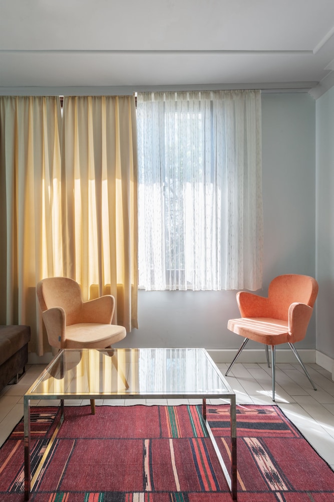 Delight Deluxe Apart Hotel 38/72