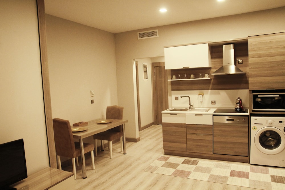 MyHouse N5 Suites 69/69