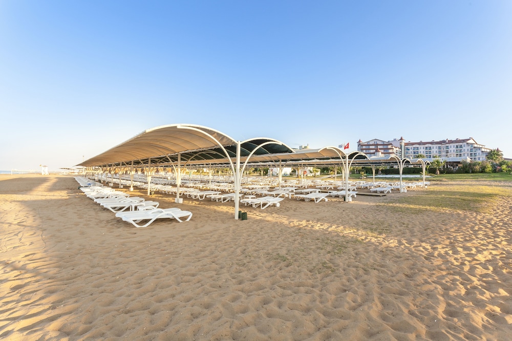 Bella Resort Hotels And Spa 59/73