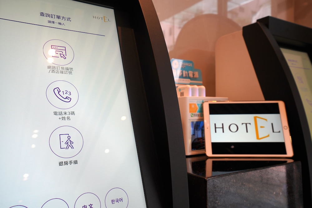 E Hotel Hong Kong 11/50