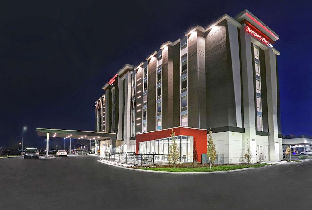Hampton Inn Peterborough 1/40