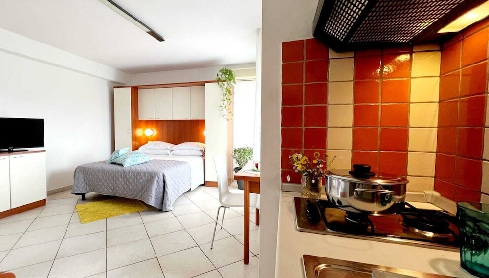 Residence I Girasoli 37/63