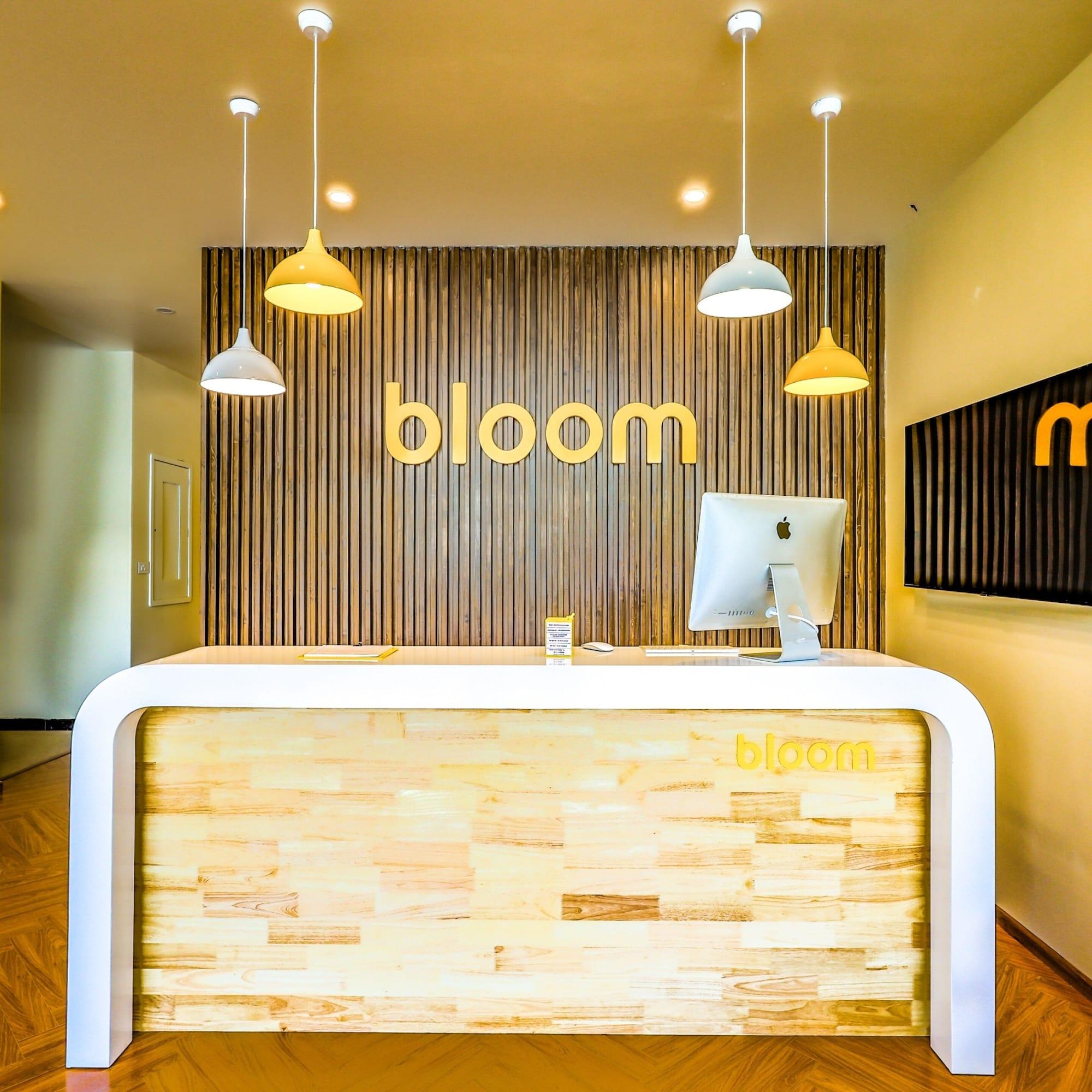 Bloom Hotel - Golf Course Road, Sector 43 5/42