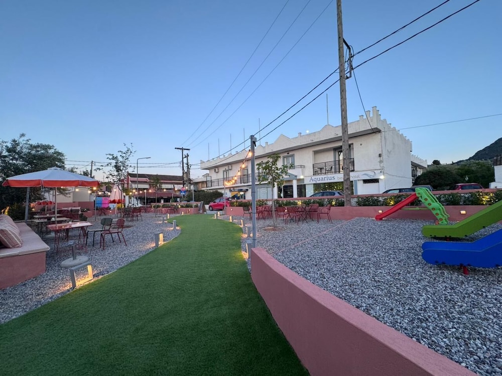 Aquarius Beach Aparthotel 66/69
