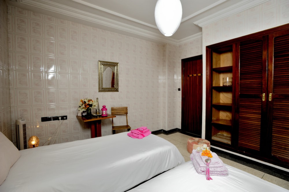 L'Hostel 6/50