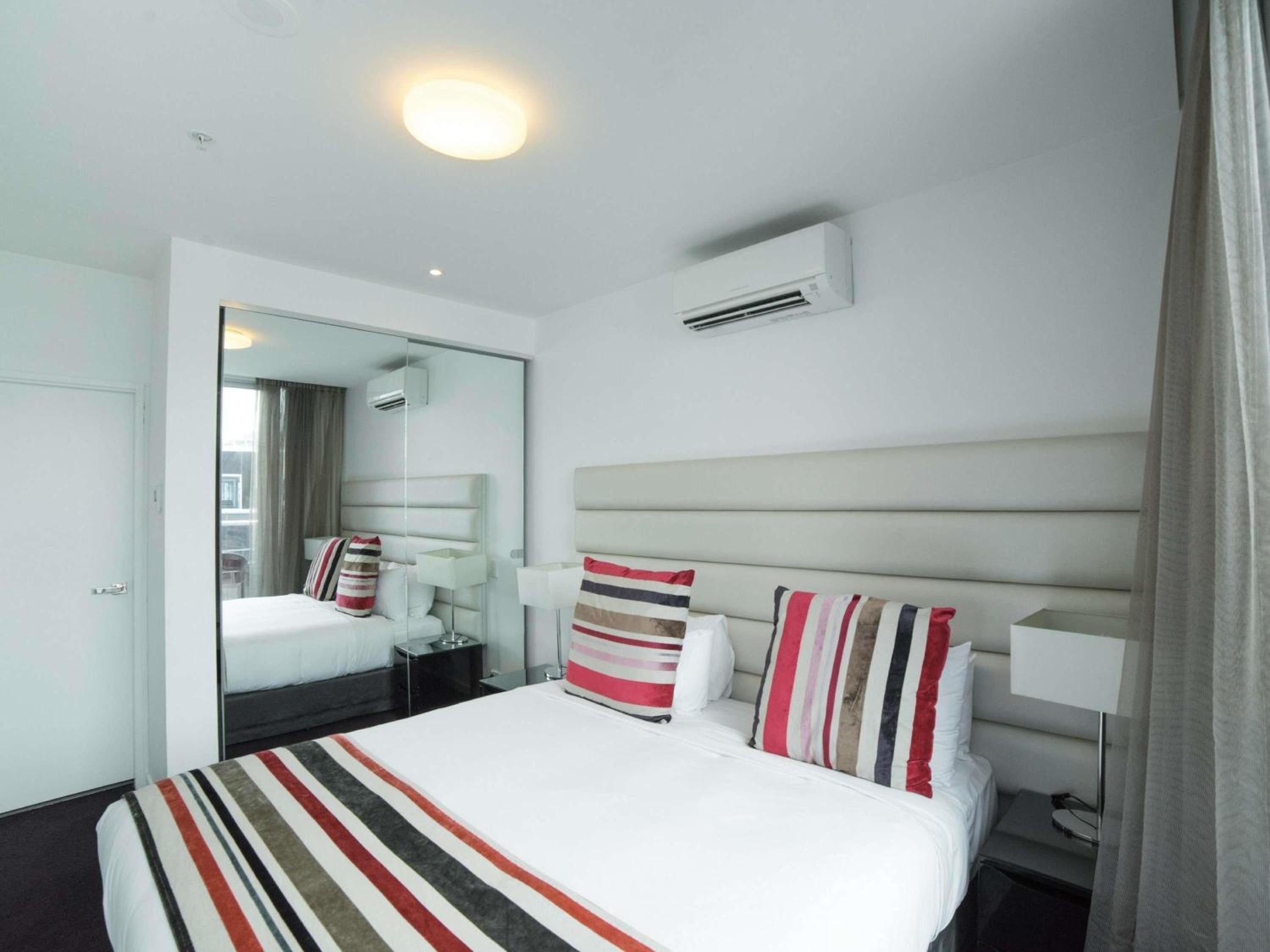 1 Bedroom, Apartment, Water View