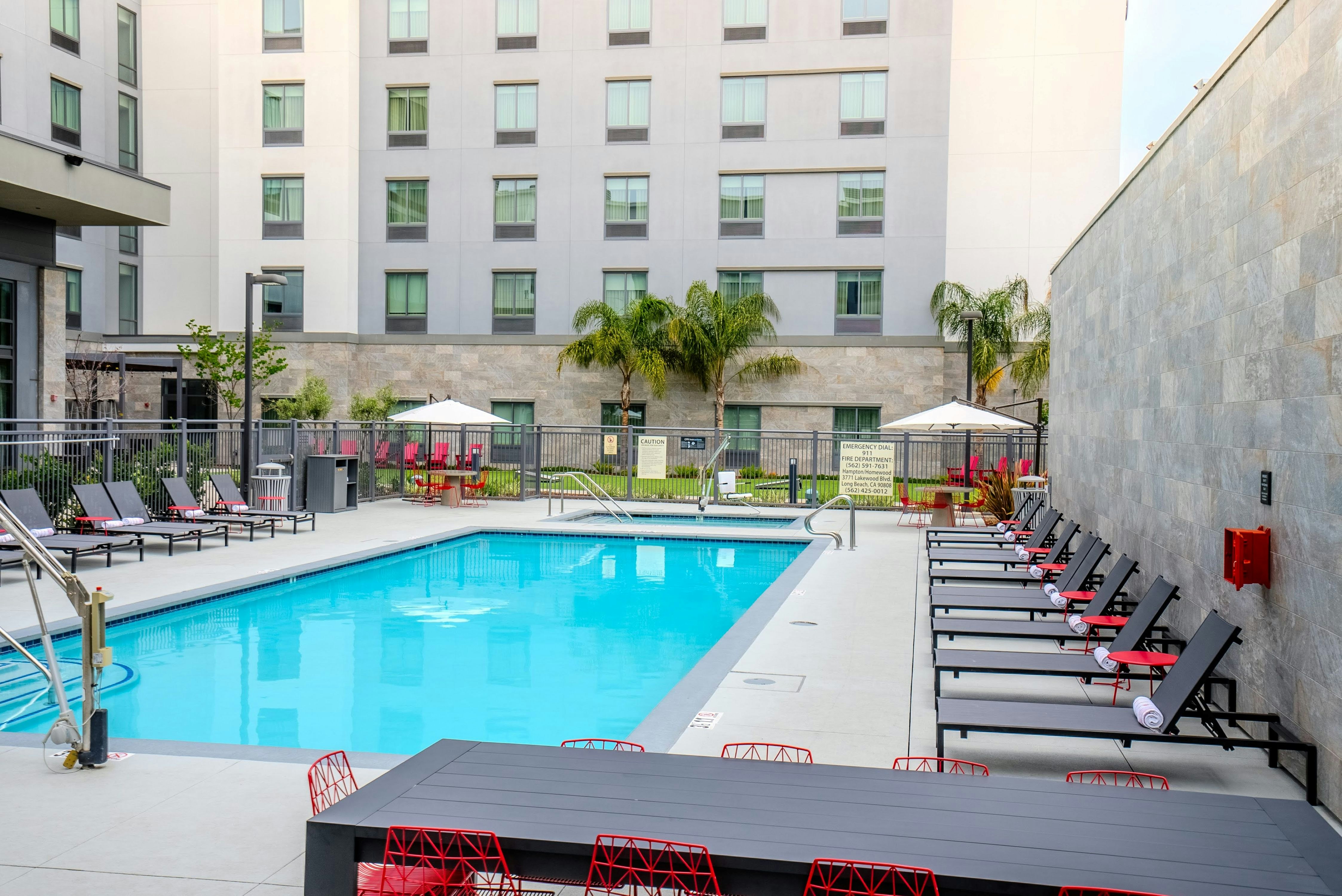 Hampton Inn Long Beach Airport 66/67