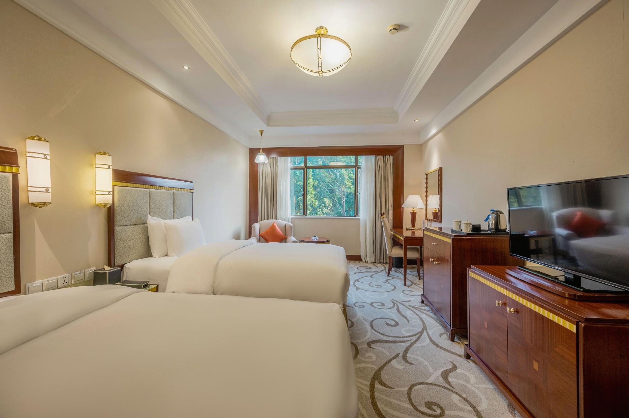 Boutique Twin Bed Room