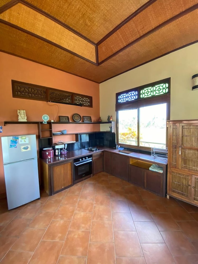 Dukuh Village Homestay & Villas 16/72