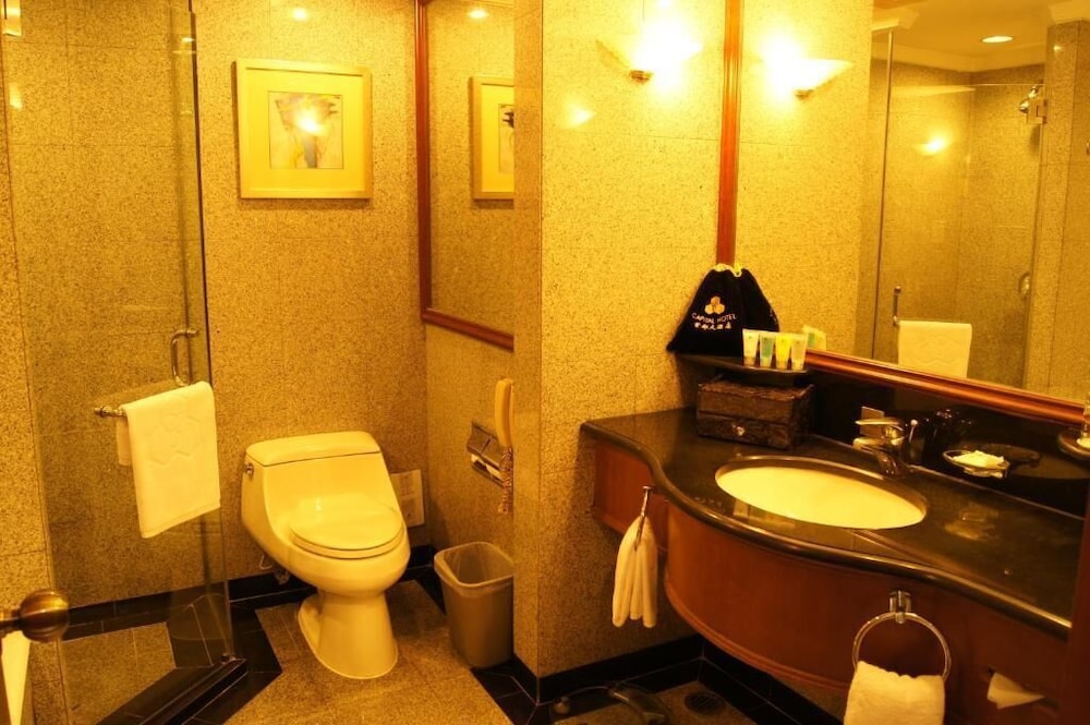 Capital Hotel Beijing 36/37