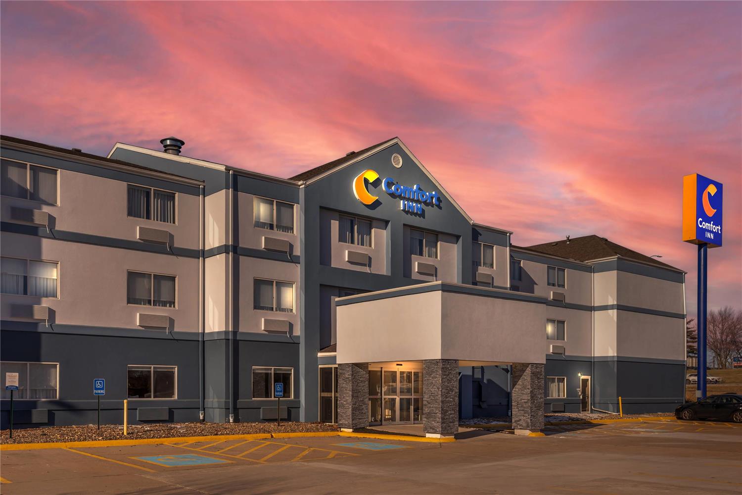 Comfort Inn Davenport East - Bettendorf 2/35