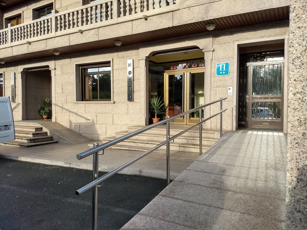 Hotel Avion by Bossh Hotels 35/40