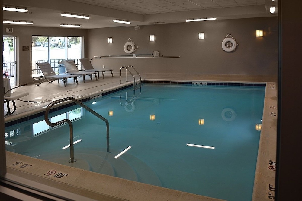 Hampton Inn & Suites Philadelphia/Media 28/47