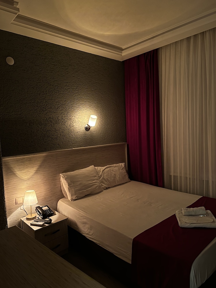 Ferah Hotel 13/22