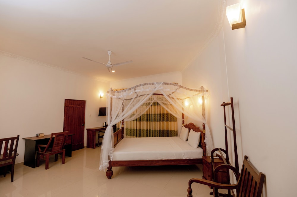 Prince Villa 15/39