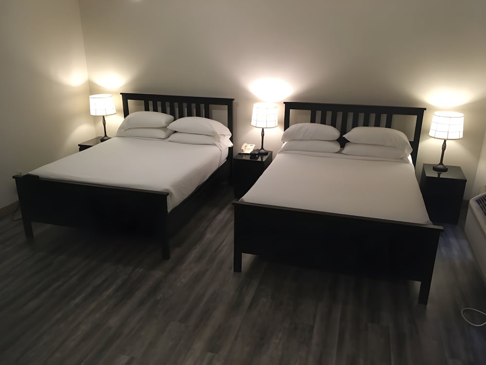 غرفة ديلوكس رباعية بسريرين كوين لذوي الإعاقة، Boulder Twin Lakes Inn 2/8