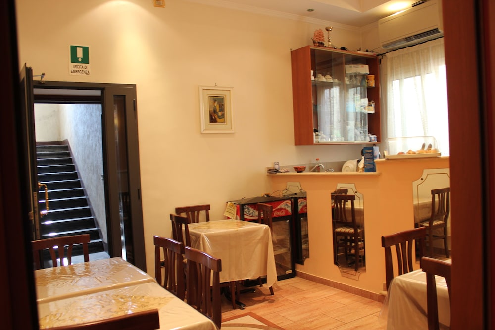 Aristotele Hotel 38/50