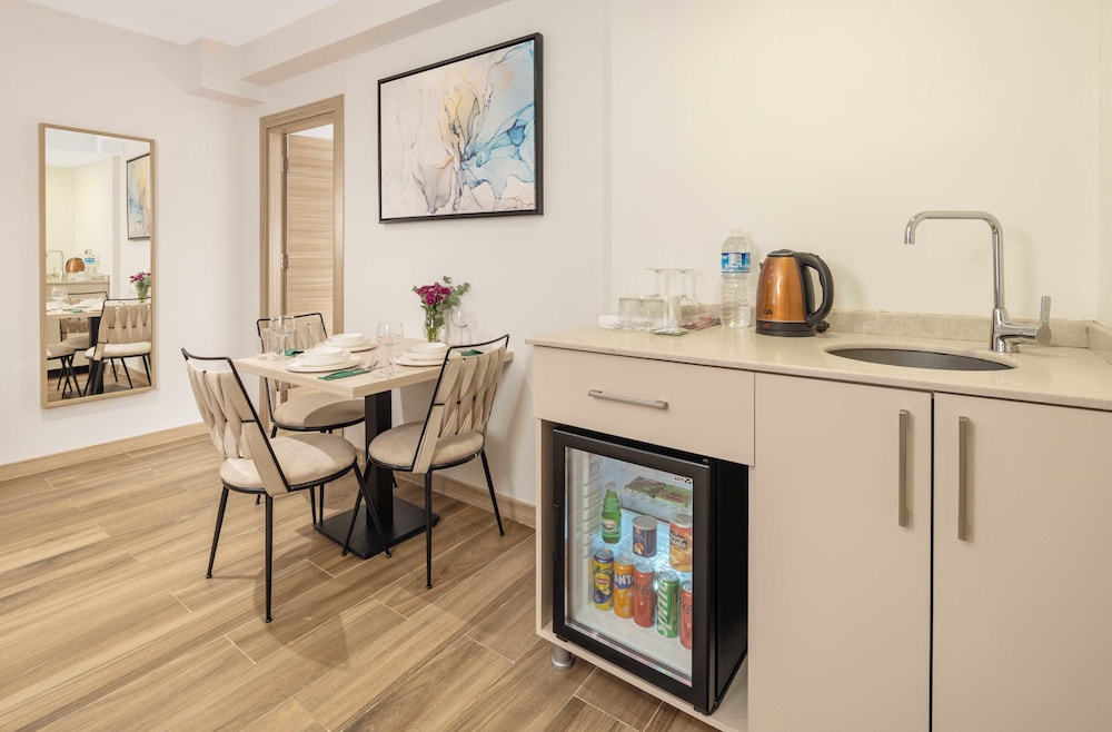 The Capri Hotel Osmanbey 44/60