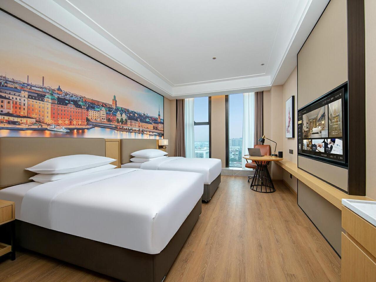 Dream, Twin Beds