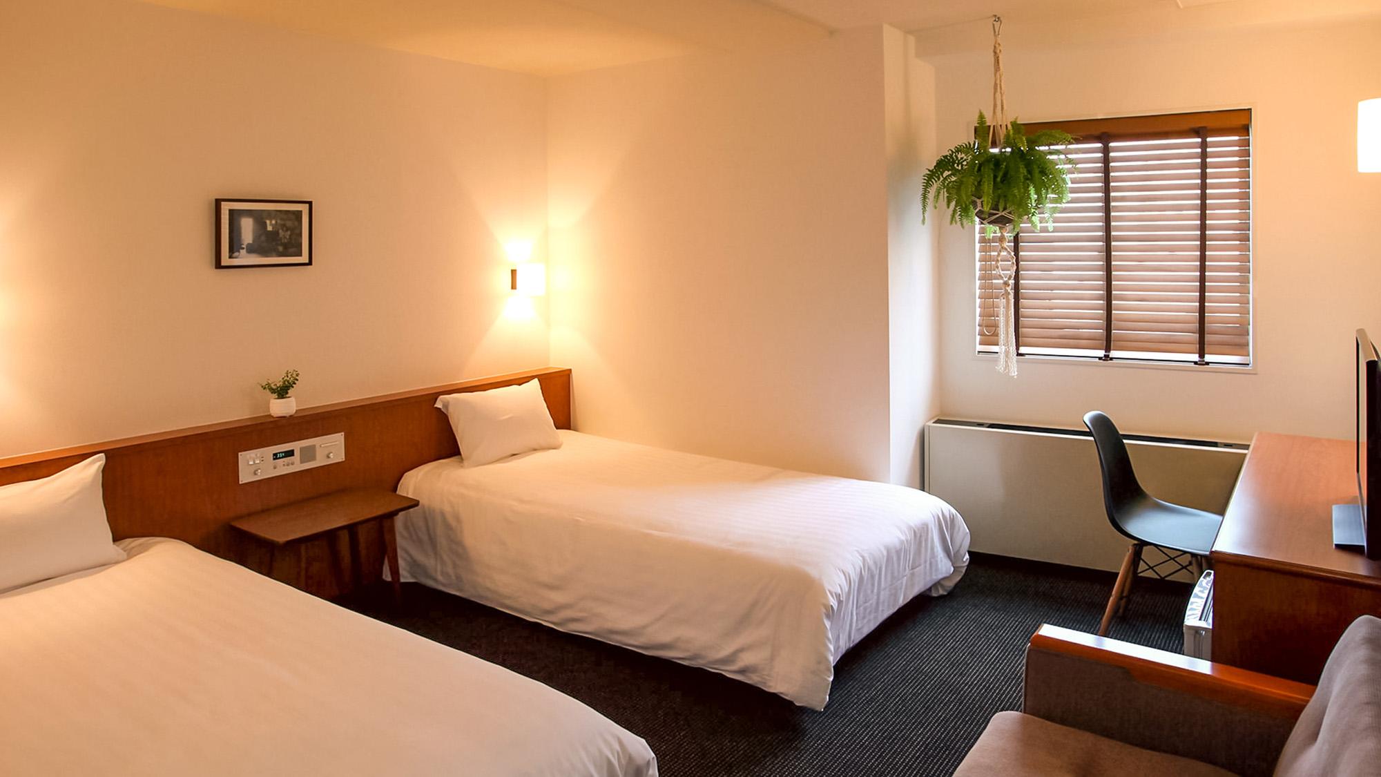Room, Twin Beds, External Bathroom