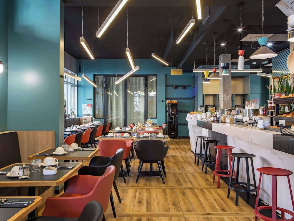 Mercure Paris Saint-Ouen 32/49