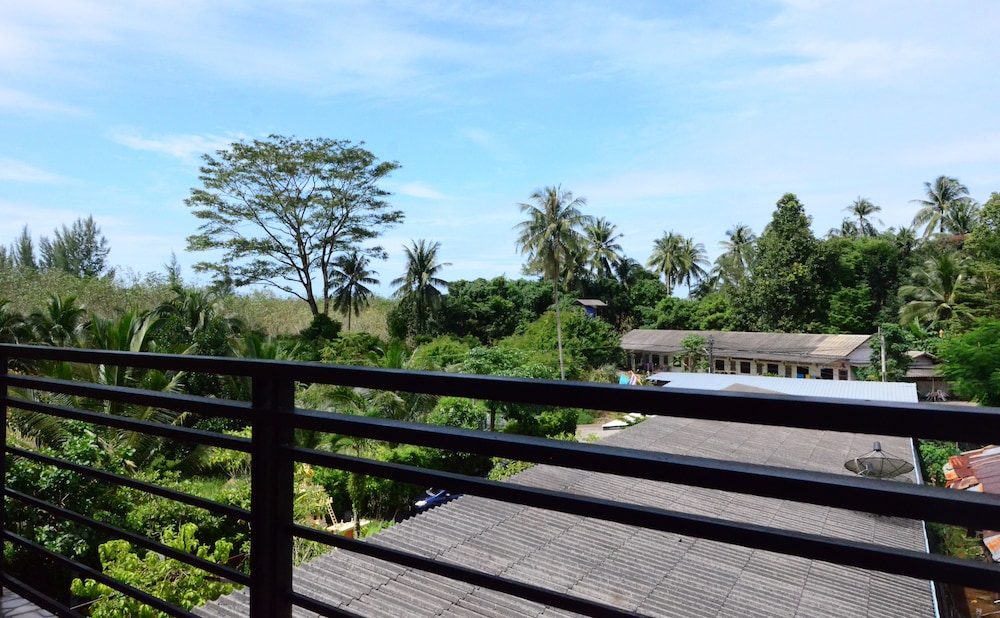 Khaolak Suthawan Resort 41/47