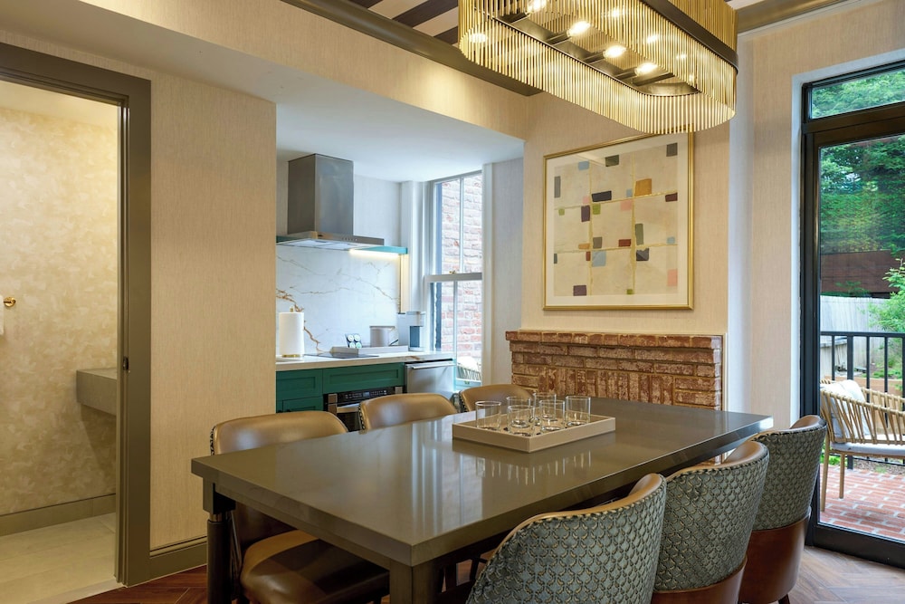 Canal House of Georgetown, a Tribute Portfolio Hotel 37/41