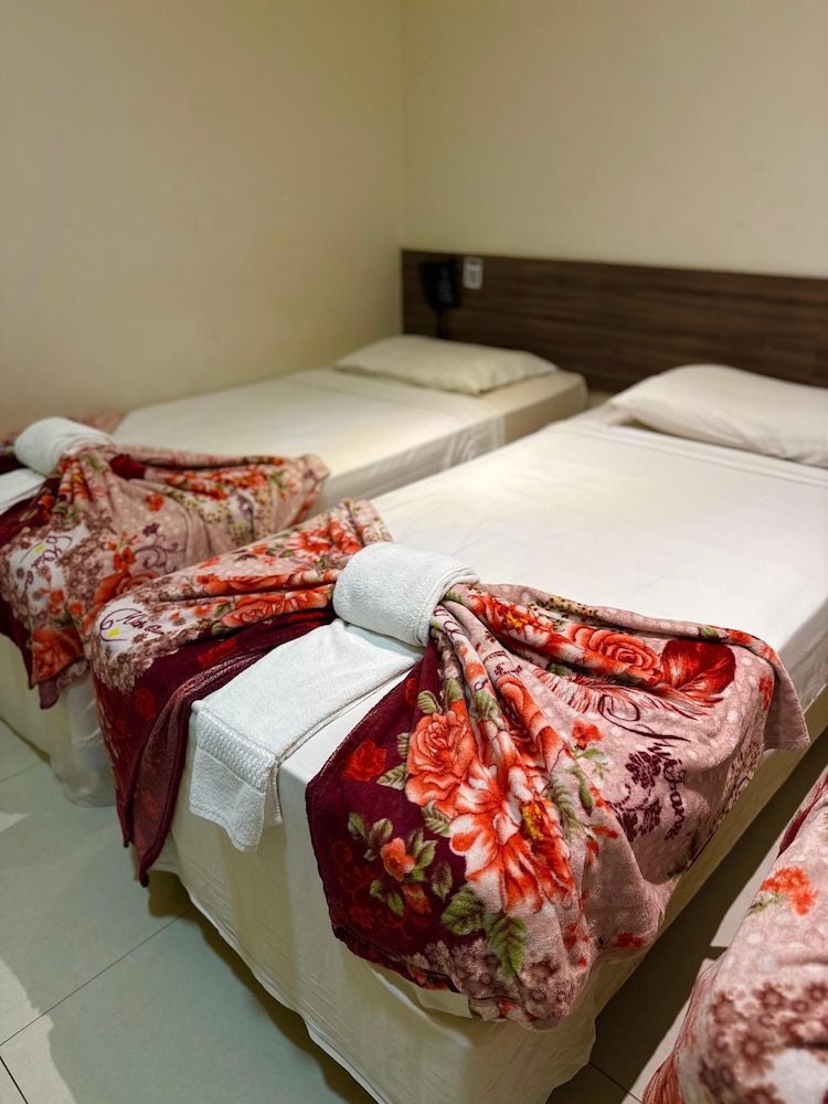 Angra Praia Hotel 25/45
