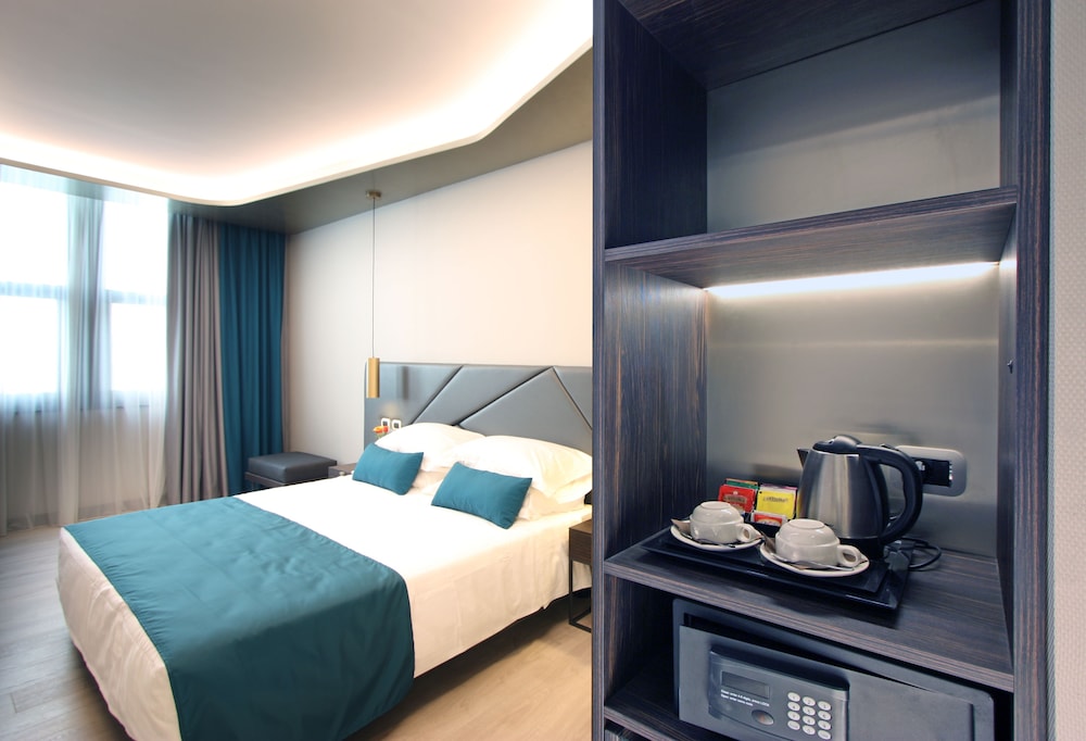 The Hive Hotel 19/50
