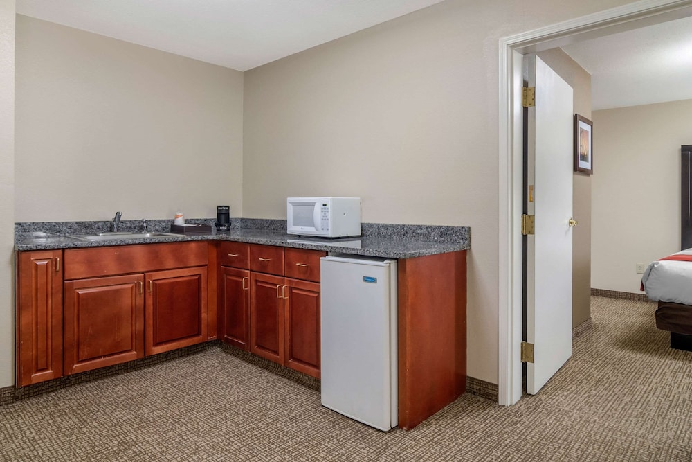 Comfort Inn & Suites Atlanta/Smyrna 7/35