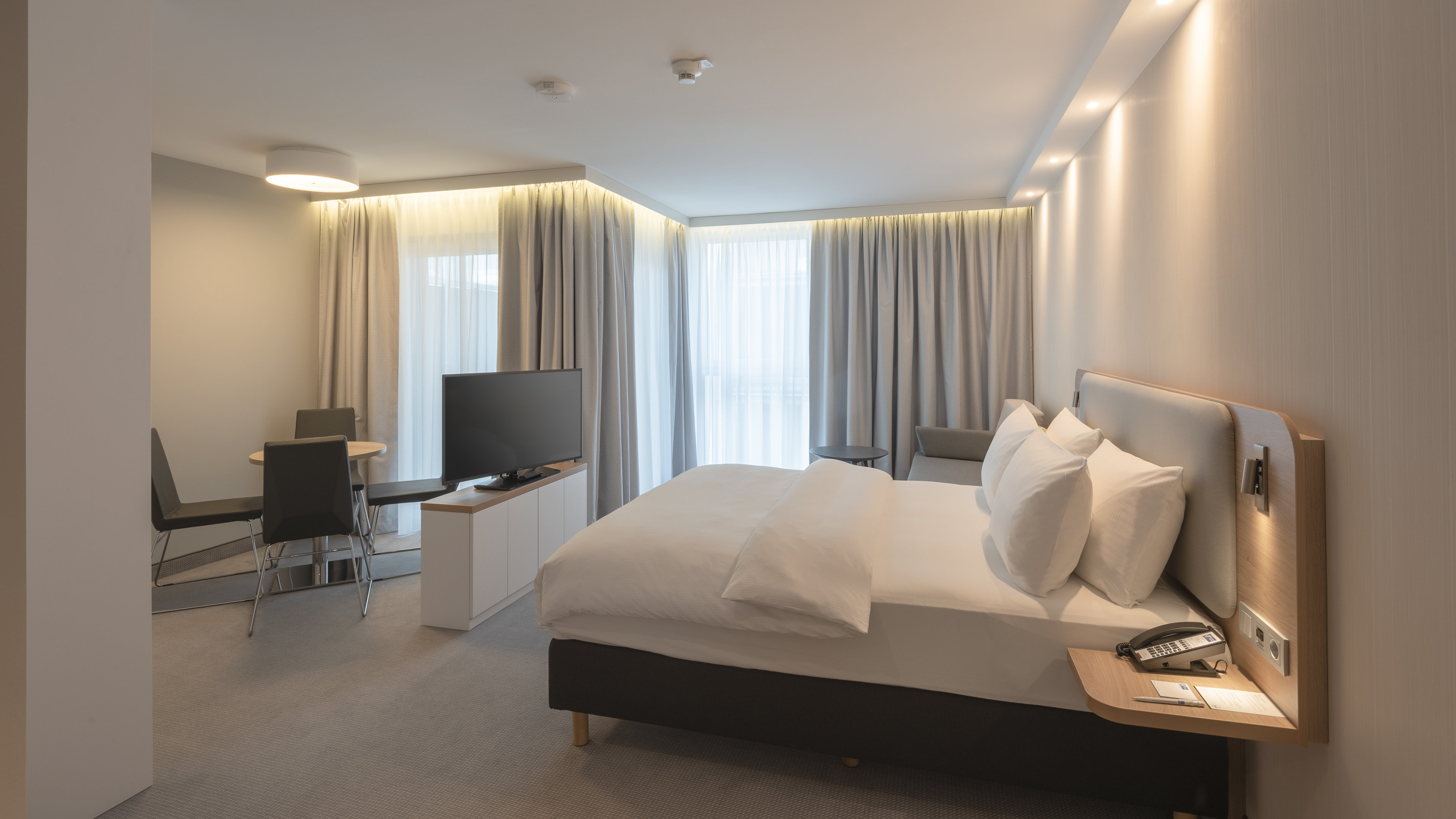 Holiday Inn Express Offenbach 34/68
