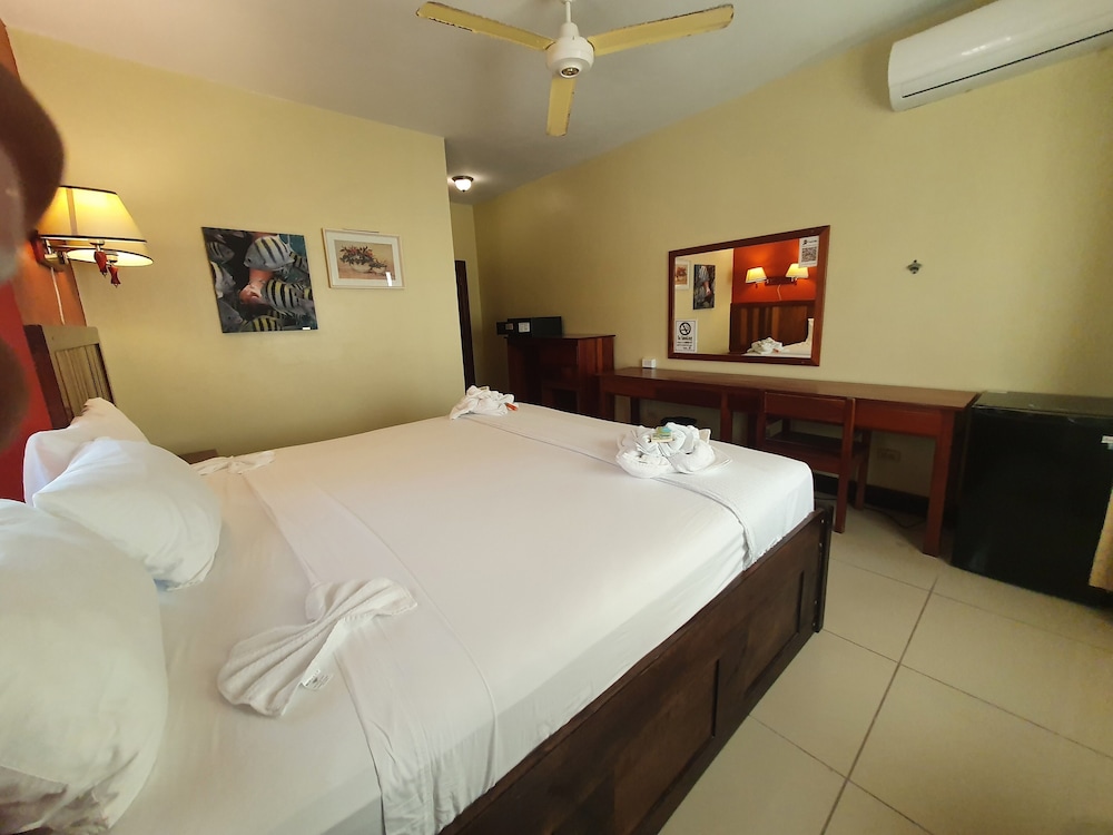 Caye Caulker Plaza Hotel 29/57