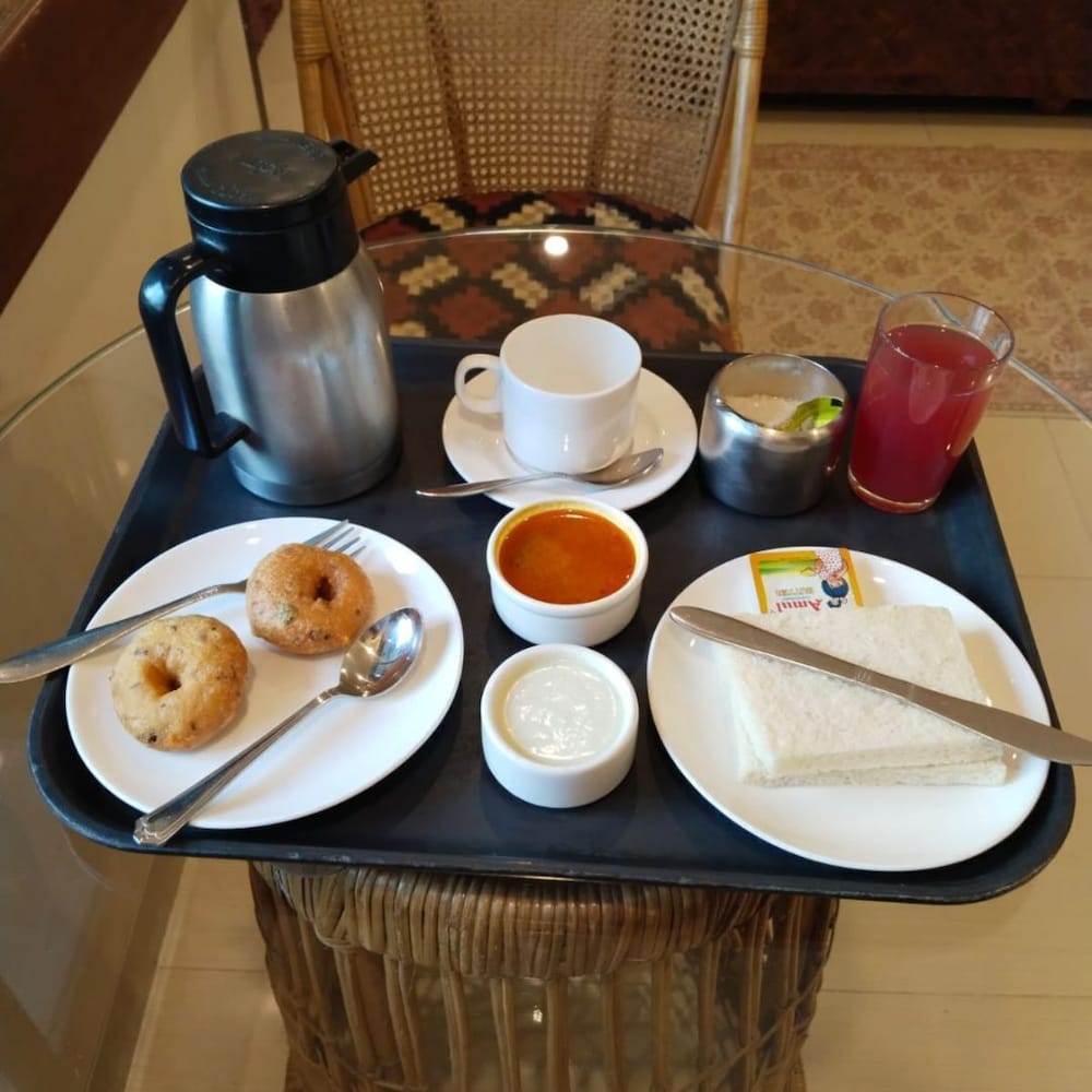 Hotel Accord 57/67