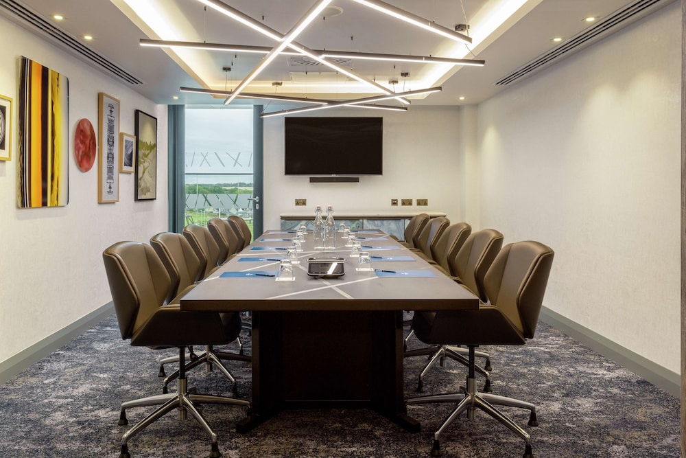 Hilton Aberdeen TECA 59/64