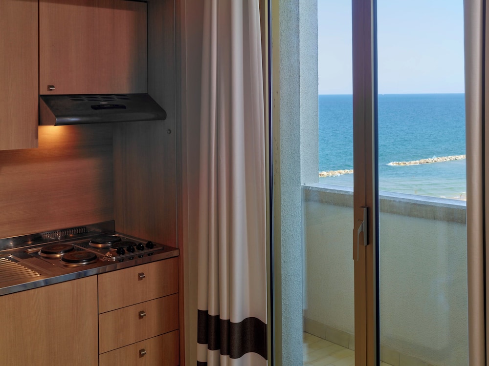 Serena Majestic Residence 11/28