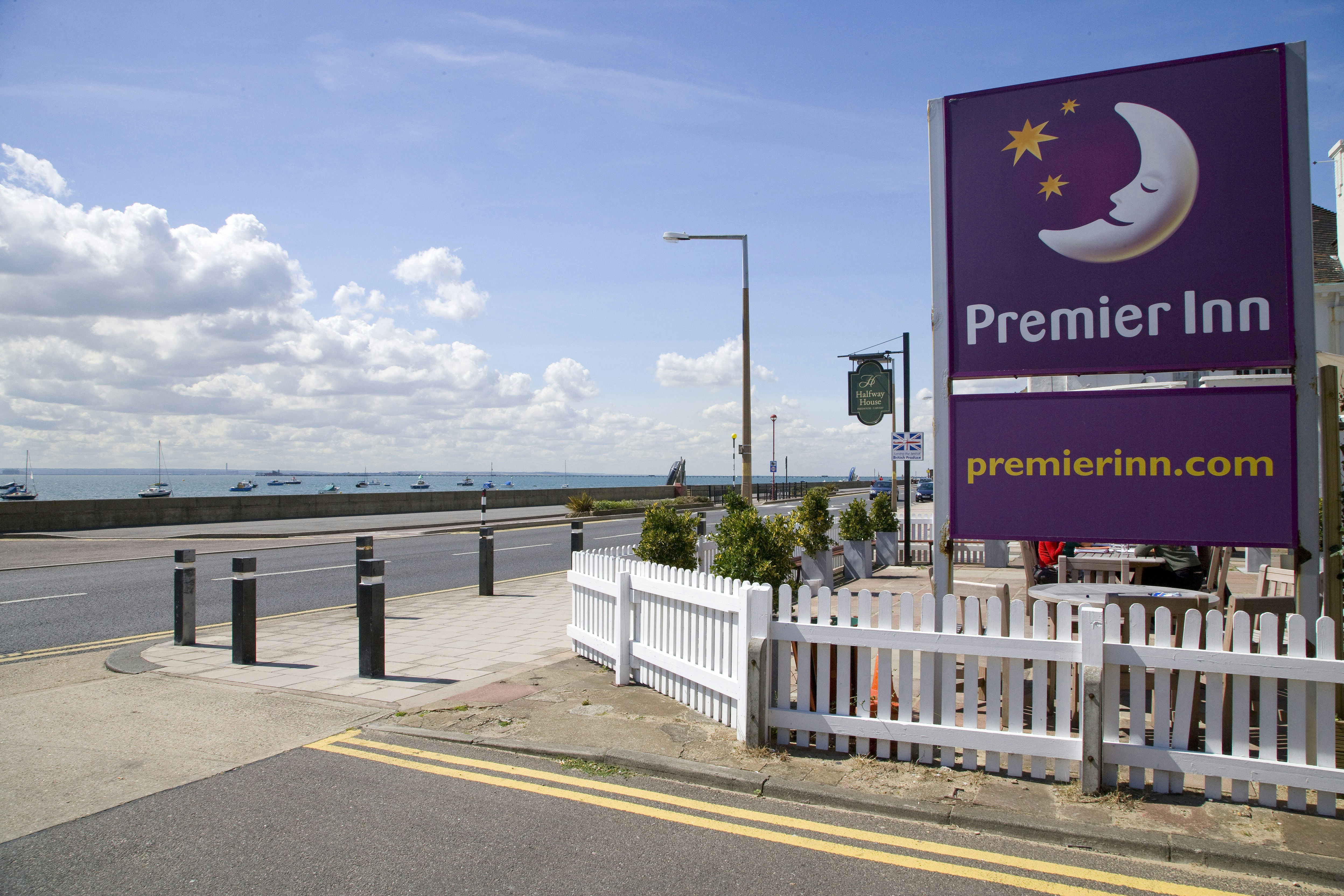 Premier Inn Southend-On-Sea (Thorpe Bay) in SOUTHEND-ON-SEA