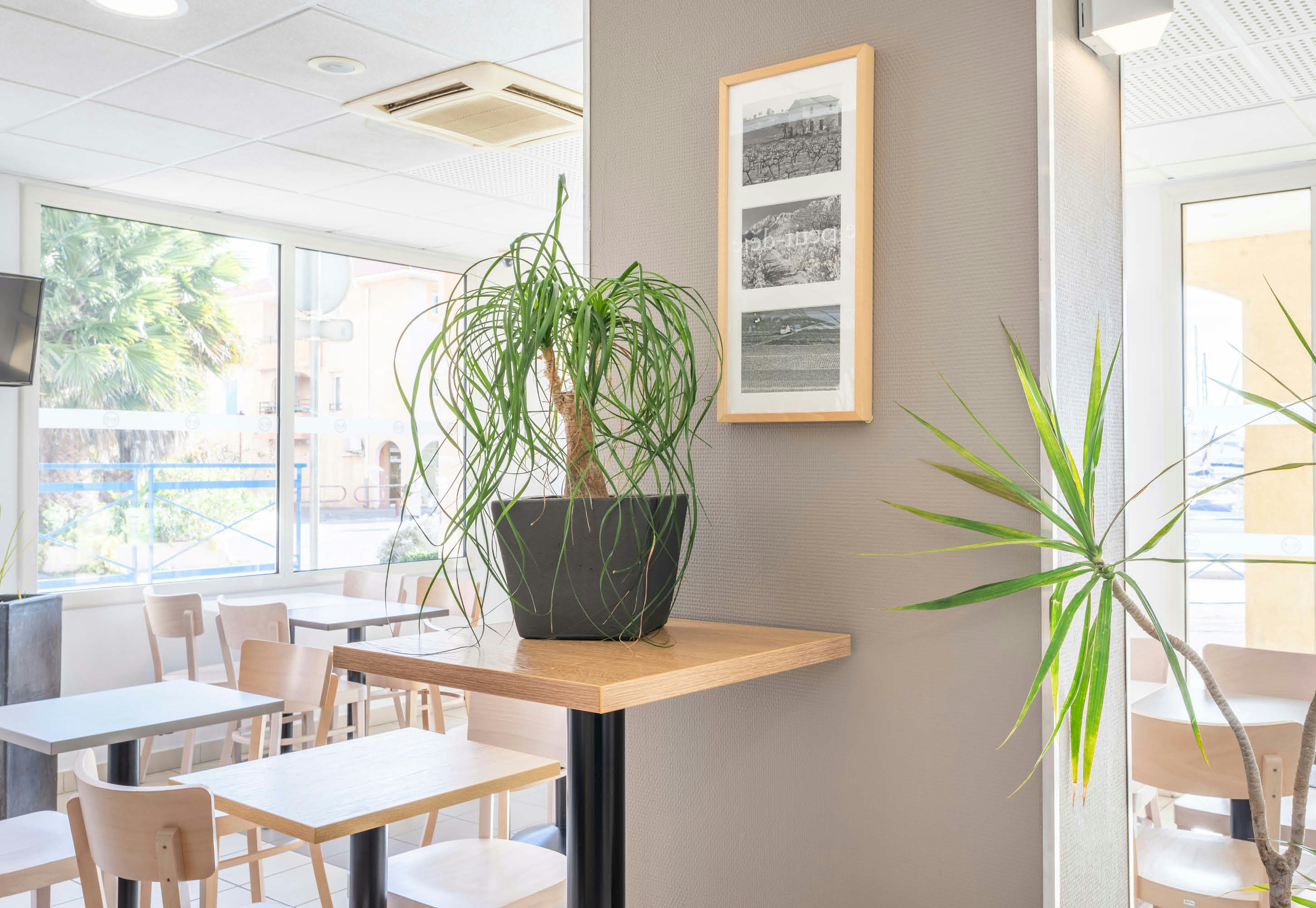 B&B HOTEL MARTIGUES Port de Bouc 15/24
