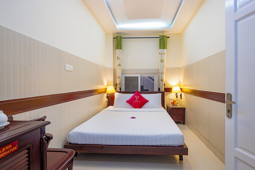 Hoang Thanh Thuy Hotel 1 23/77