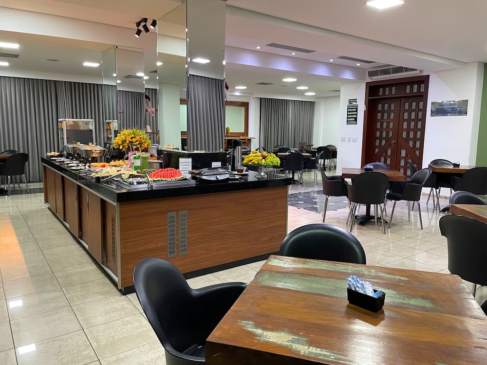 PANORAMA TOWER HOTEL 40/54